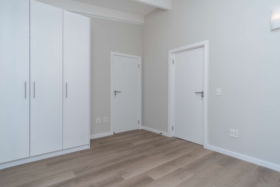 To Let 4 Bedroom Property for Rent in Overkloof Western Cape